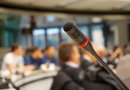 microphone-g9c8aa413f_1280
